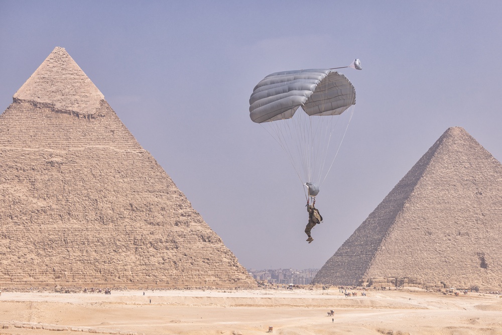 BRIGHT STAR 25: Military Free Fall over The Great Pyramids of Giza