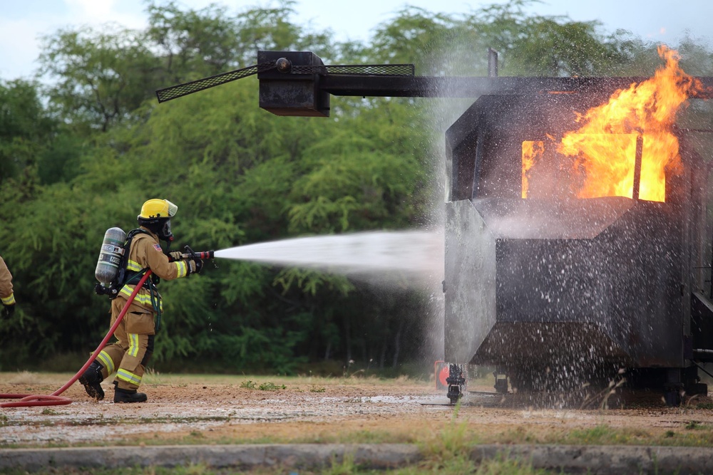 176th Wing Airmen train at Pacific Missile Range Facility Banking Sands, HI