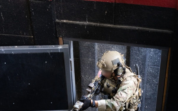 Special Forces Closed-Quarter Battle Training