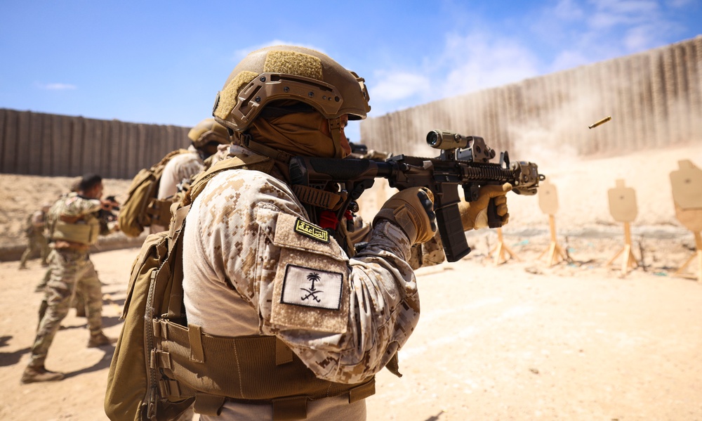 Marines with FASTCENT, partner nations service members participate in live-fire exercise during BRIGHT STAR 25
