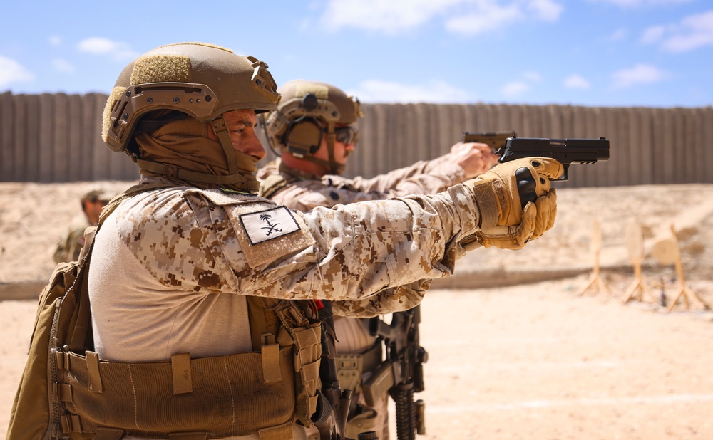 Marines with FASTCENT, partner nations service members participate in live-fire exercise during BRIGHT STAR 25