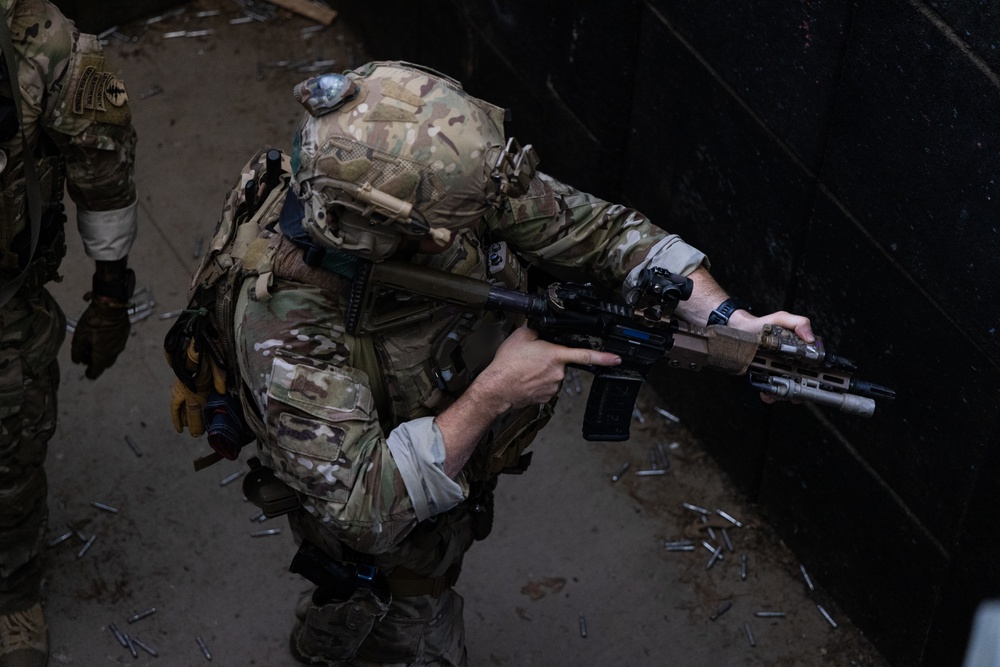 Special Forces Closed-Quarter Battle Training