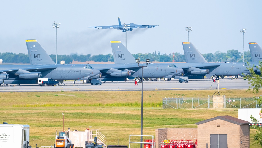 Warbird Week strengthens lethality across the 5th Bomb Wing