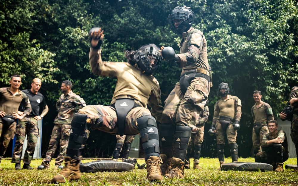 Exercise DELAYEN: 3rd ANGLICO Aito Course Introduction in Tahiti