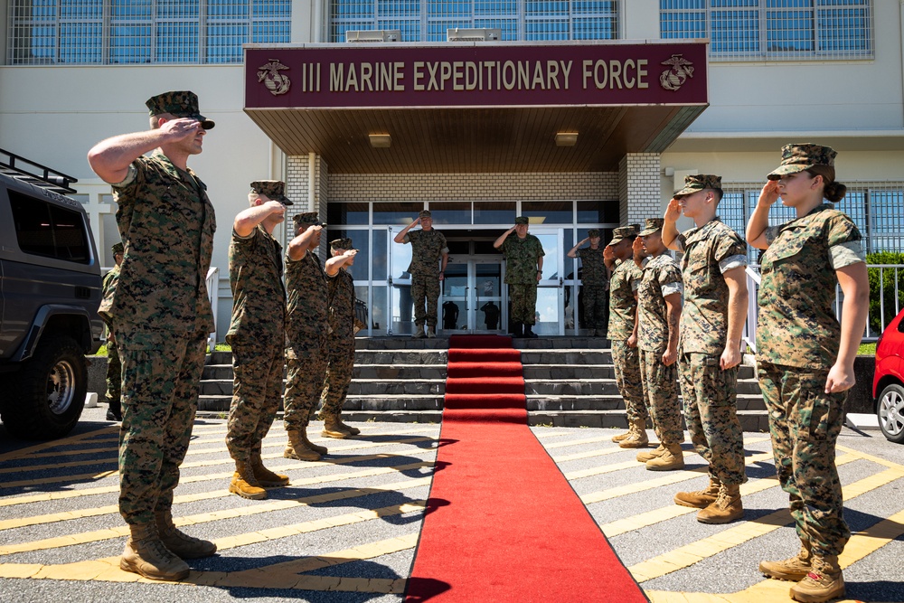 Lt. Gen. Seiji Toriumi visits III Marine Expeditionary Force