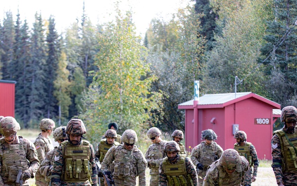 U.S., Indian Armies exchange engineering best practices during Yudh Abhyas 2025 in Alaska