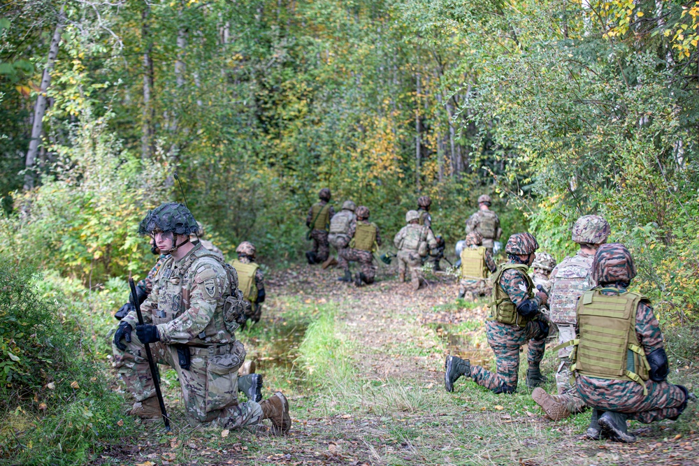 U.S., Indian Armies exchange engineering best practices during Yudh Abhyas 2025 in Alaska