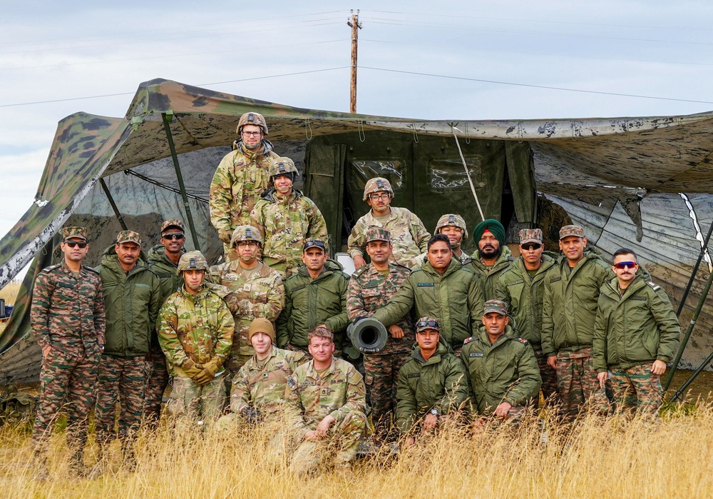 U.S., Indian Armies exchange artillery best practices during Yudh Abhyas 2025 in Alaska
