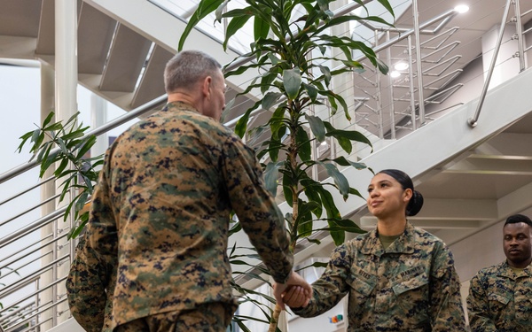 MRF-D 25.3: MARFORPAC deputy commander visits MRF-D Marines