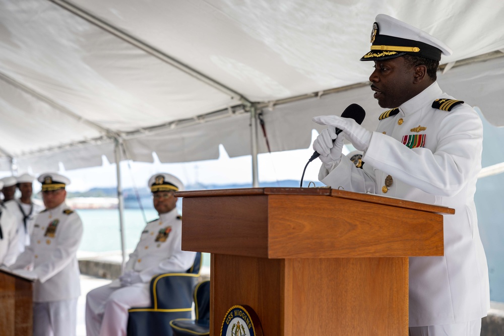 USS Higgins Holds Change of Command Ceremony