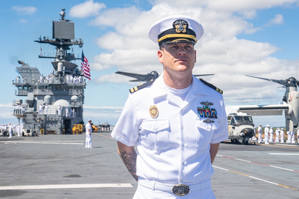 USS America (LHA 6) Arrives in Hawaii
