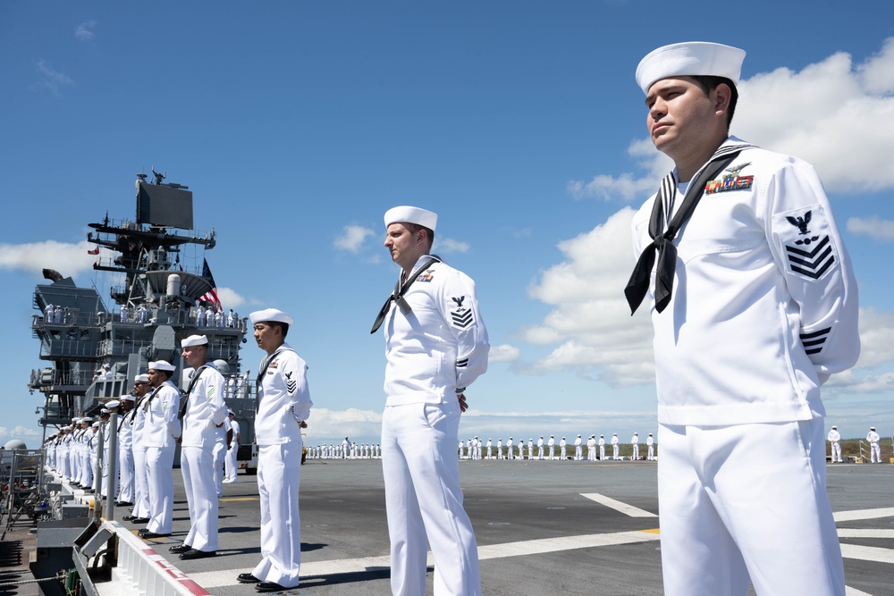 USS America (LHA 6) Arrives in Hawaii