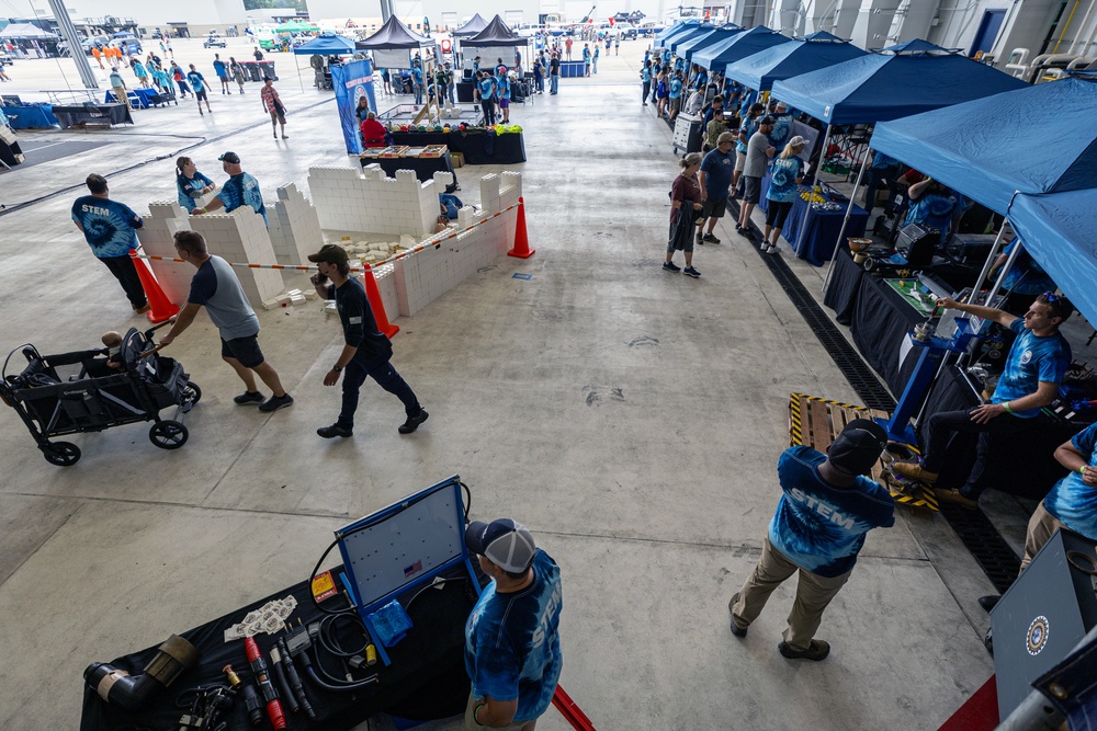 STEM Soars at Thunder Over New Hampshire