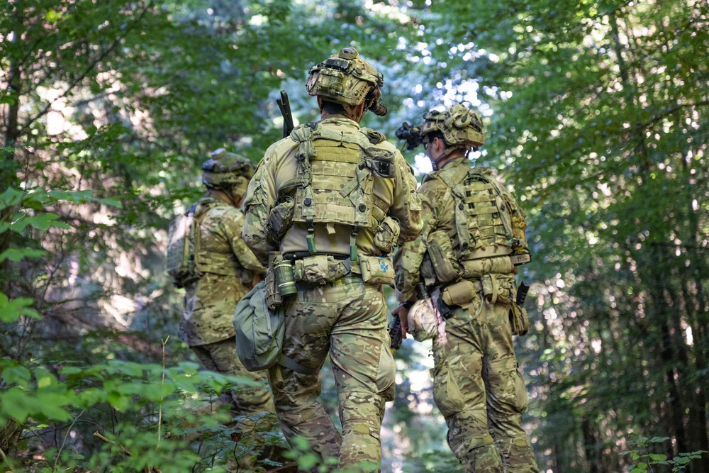 57th RQS performs patrols during Saber Junction 25