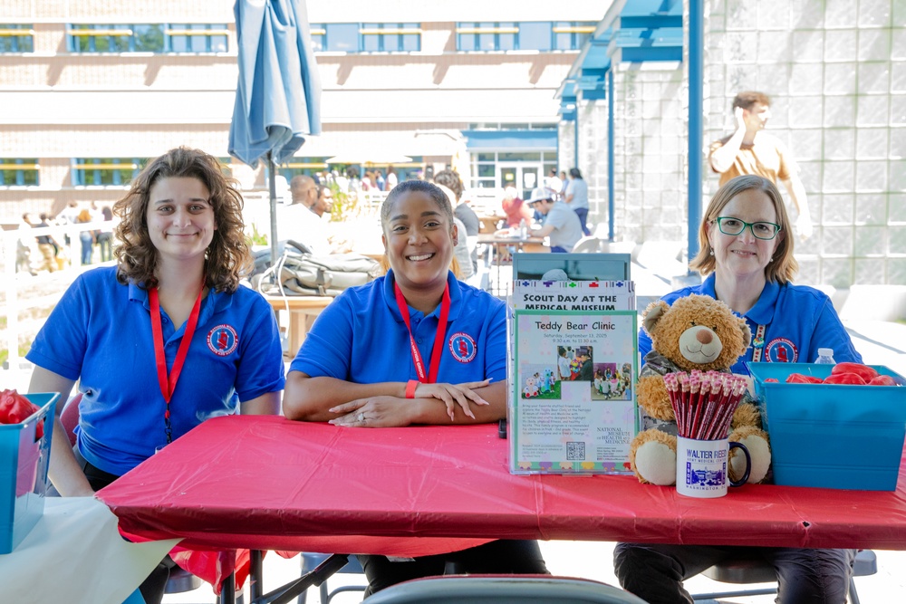 NMHM staff attend WRAIR Org Day