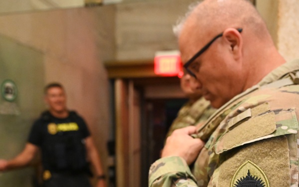 D.C. National Guardsmen join U.S. Park Police for 9/11 memorial stair climb at Washington Monument