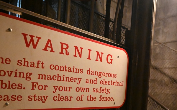 D.C. National Guardsmen join U.S. Park Police for 9/11 memorial stair climb at Washington Monument