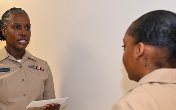 Re-enlistment ceremony at NH Jacksonville
