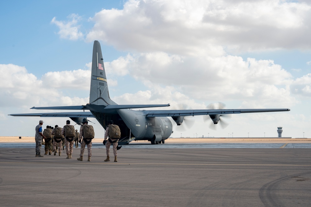United States and Indian SOF Free Fall BRIGHT STAR 25