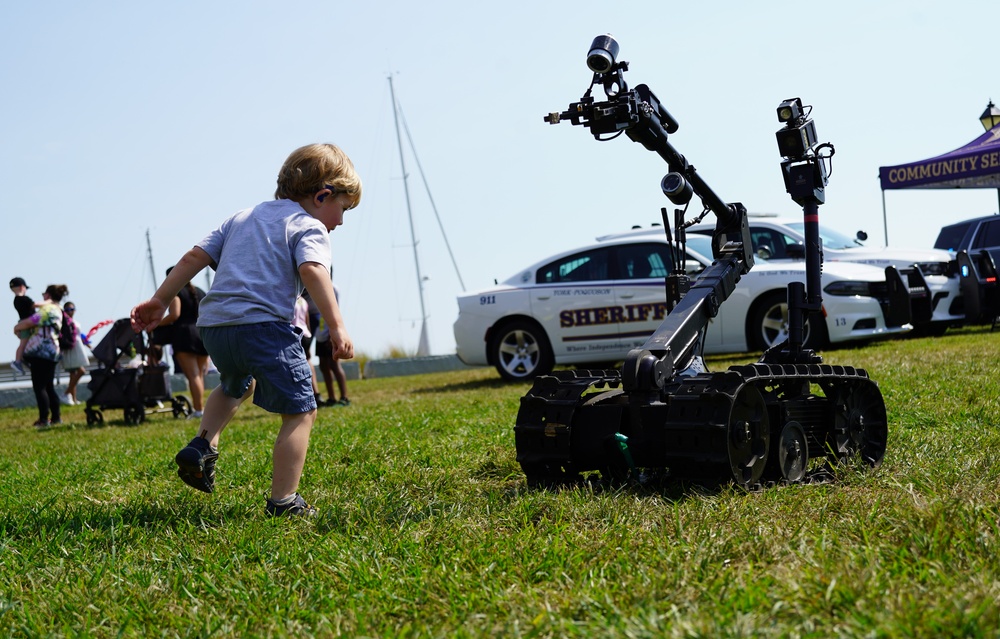 EOD Mobile Unit Two - Detachment Yorktown Sailors participate in annual First Responders Marketplace event in Yorktown, Virginia