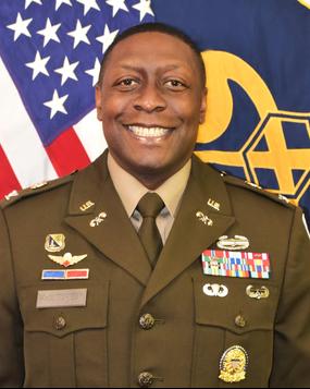 Commander