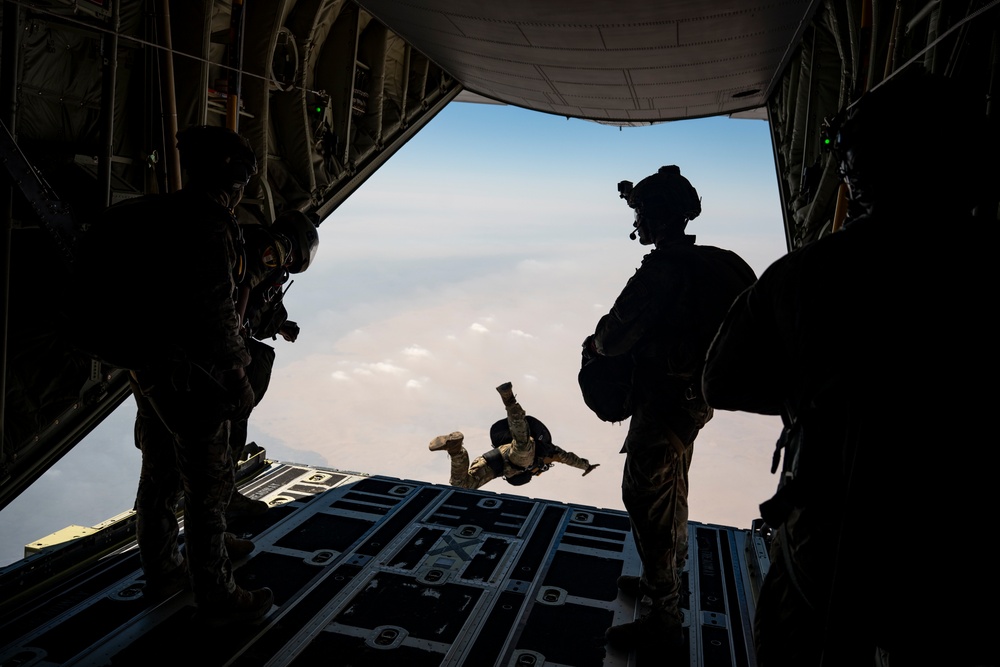 From Above the Clouds: 13 Countries Free Fall over The Great Pyramids of Egypt BRIGHT STAR 25