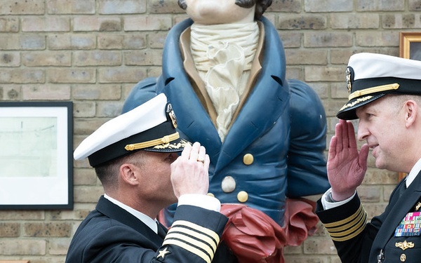 New Commanding Officer Takes the Helm at Office of Naval Research Global