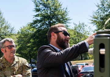 Australian Army Brigadier Sean Parkes Visits MCWL