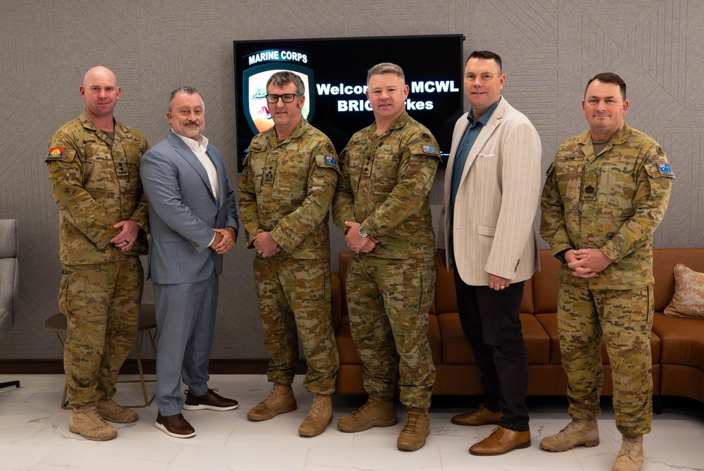 Australian Army Brigadier Sean Parkes Visits MCWL