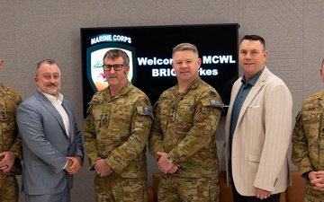 Australian Army Brigadier Sean Parkes Visits MCWL
