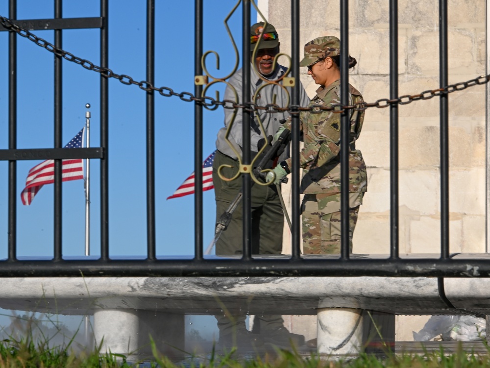 JTF - DC beautifies National Mall