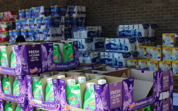 Fort Bragg South Commissary Hosts Sidewalk Sale