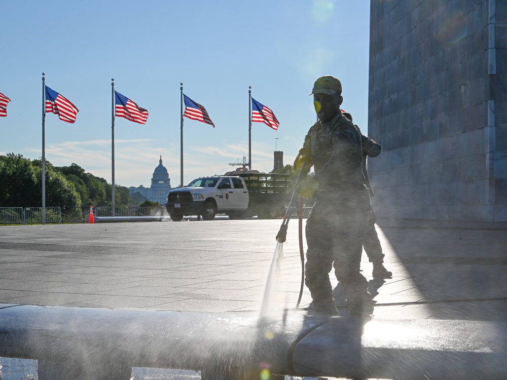 JTF - DC beautifies National Mall