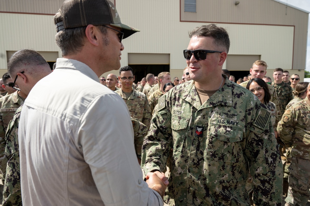 SW Visits the USS IWO Jima (LHD 7)
