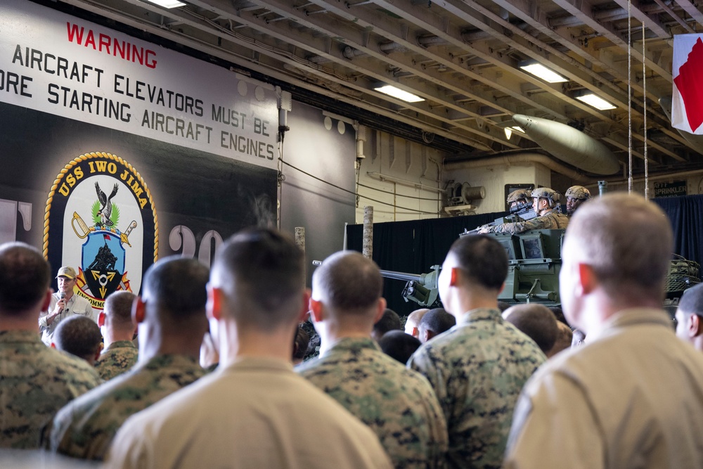 SW Visits the USS IWO Jima (LHD 7)