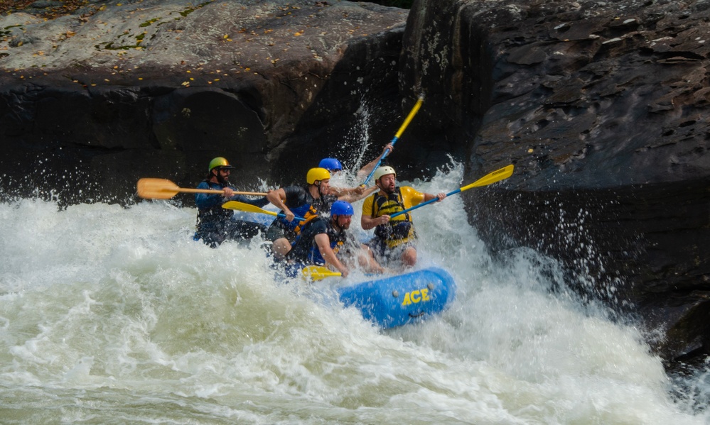 Thrill seekers take on rapids