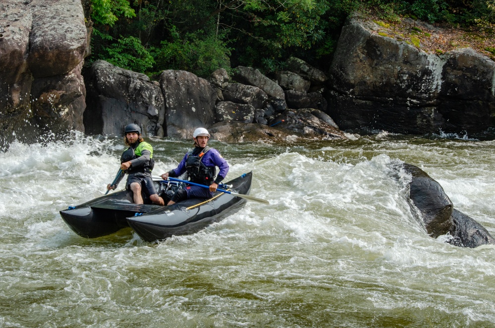 Thrill seekers take on rapids
