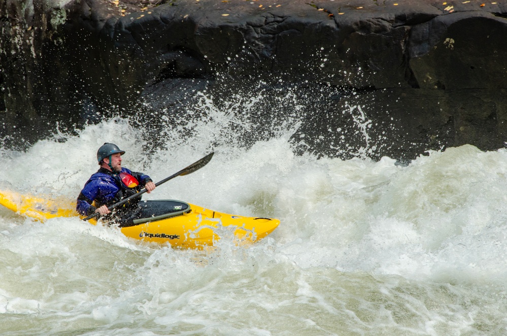 Thrill seekers take on rapids