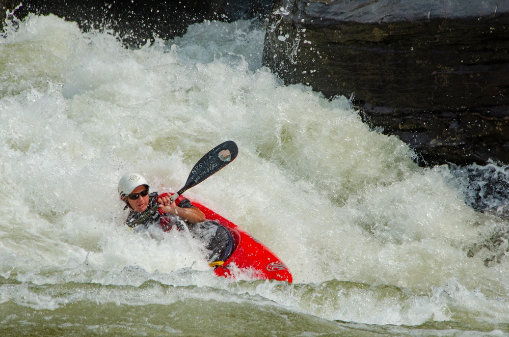Thrill seekers take on rapids