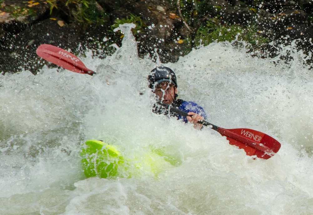 Thrill seekers take on rapids