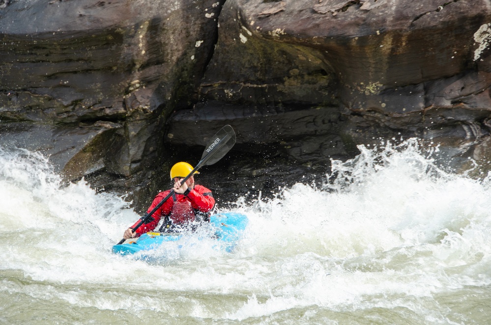 Thrill seekers take on rapids