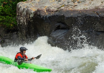 Thrill seekers take on rapids