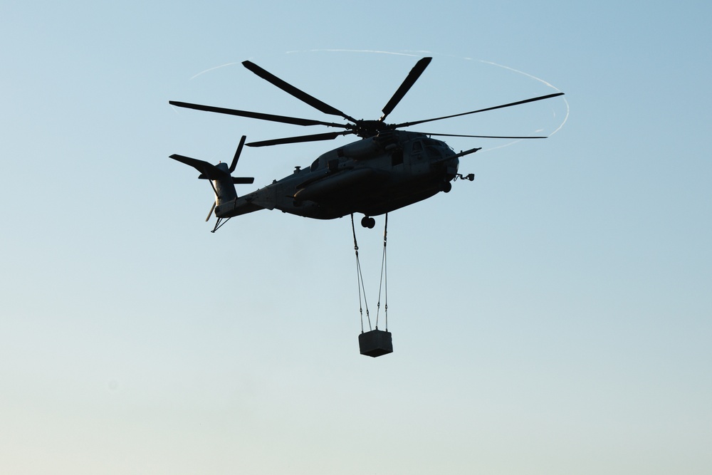 CLB-22 conducts day and night HST operations