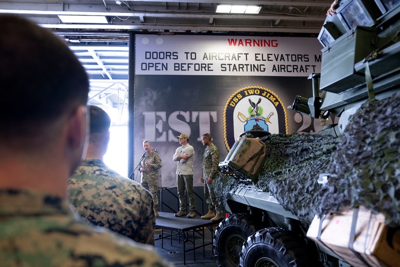 SW Visits the USS IWO Jima (LHD 7)