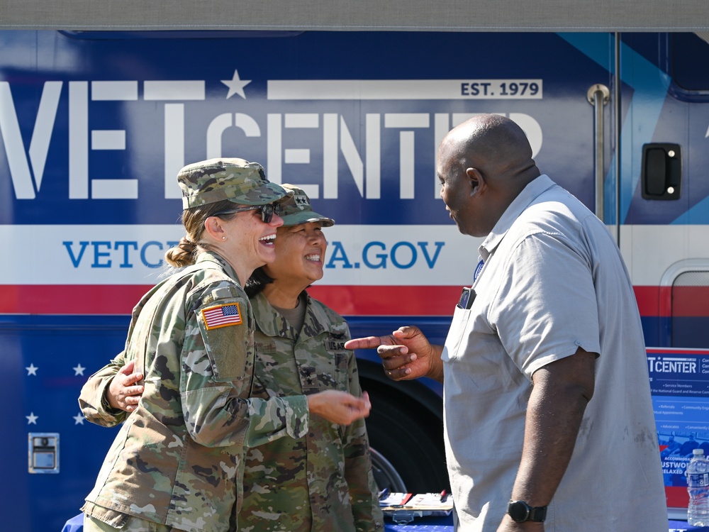 Maj. Gen Hou visits Joint Task Force - DC