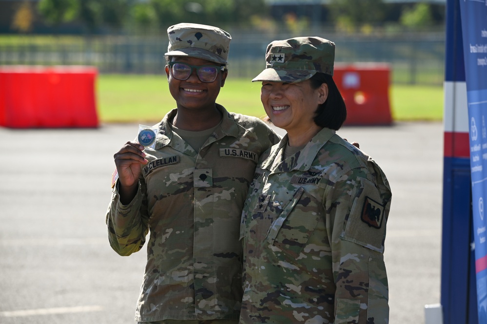 Maj. Gen Hou visits Joint Task Force - DC