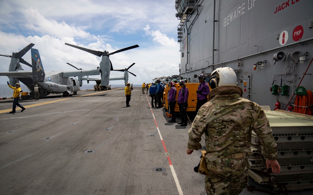 CJCS Lands on USS Iwo Jima