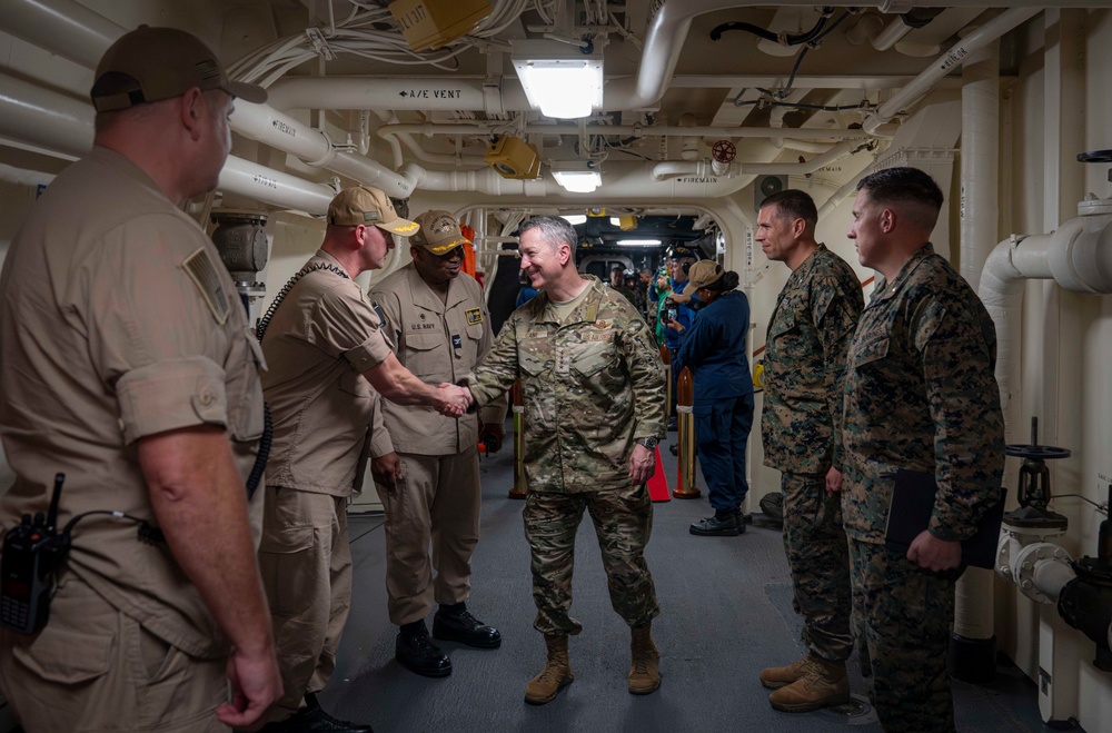CJCS on USS Fort Lauderdale