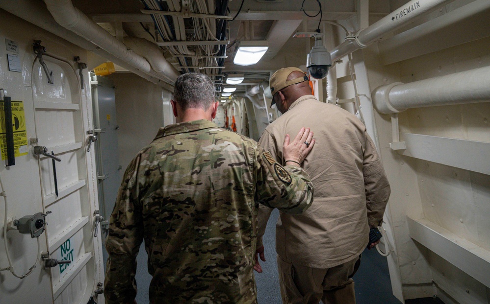 CJCS on USS Fort Lauderdale