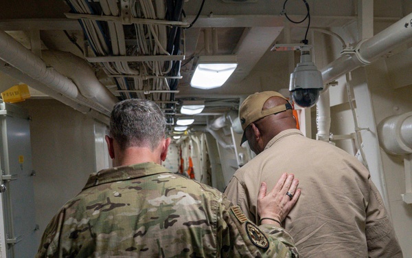 CJCS on USS Fort Lauderdale